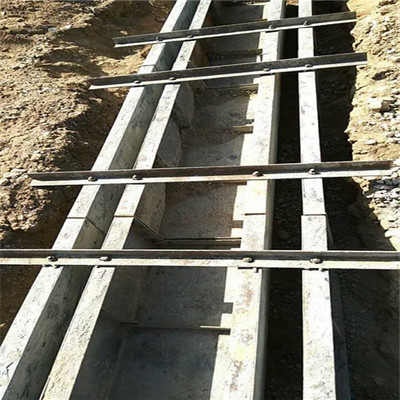 农田灌溉水渠建设中的流水槽模板定制与应用