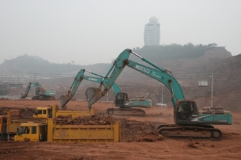 三路段同步推进 潆华大道建设全面进入提速新阶段